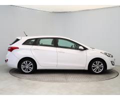 Hyundai i30 1.6 CRDi 81kW - 8