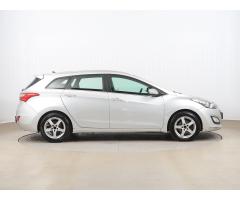 Hyundai i30 1.6 CRDi 81kW - 8