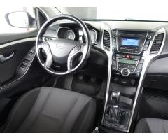 Hyundai i30 1.6 CRDi 81kW - 9