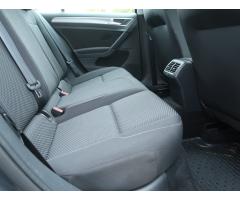 Volkswagen Golf 1.0 TSI 85kW - 13