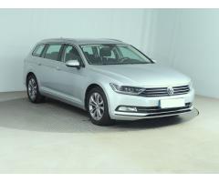 Volkswagen Passat 1.6 TDI 88kW - 1