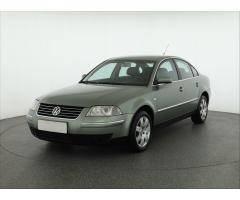 Volkswagen Passat 2.5 TDI 110kW - 3