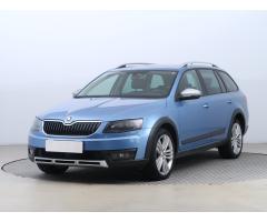 ŠKODA SUPERB COMBI 2.0TDI 140 LAURIN&K 4X4 DSG 7ST