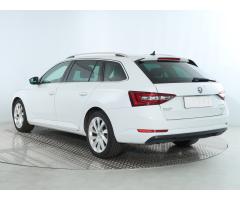 Škoda Superb 2.0 TDI 140kW - 5