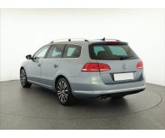 Volkswagen Passat 2.0 TDI 103kW - 5