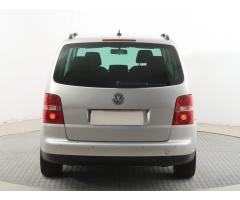 Volkswagen Touran 1.6 FSI 85kW - 6