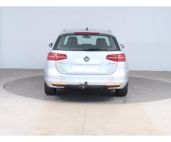 Volkswagen Passat 1.6 TDI 88kW - 6