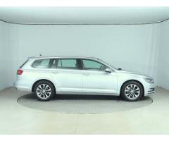 Volkswagen Passat 1.6 TDI 88kW - 8