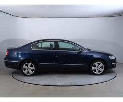 Volkswagen Passat 1.9 TDI 77kW - 9