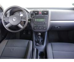 Volkswagen Golf 1.6 75kW - 10