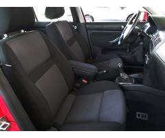 Volkswagen Golf 1.6 16V 77kW - 13