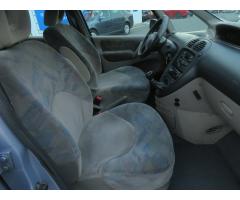 Citroën Xsara Picasso 2.0 HDi 66kW - 13