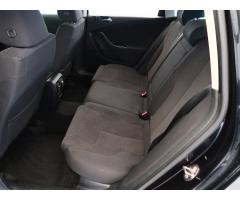 Volkswagen Passat 2.0 TDI 103kW - 15