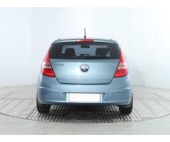 Hyundai i30 1.6 CVVT 90kW - 6