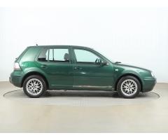 Volkswagen Golf 1.6 74kW - 8