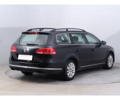 Volkswagen Passat 2.0 TDI 103kW - 7