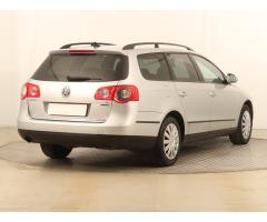 Volkswagen Passat 1.6 TDI 77kW - 7