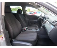 Volkswagen Passat 1.6 TDI 77kW - 12