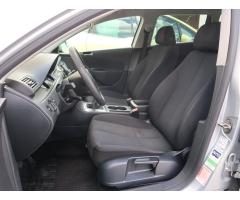 Volkswagen Passat 1.6 TDI 77kW - 16