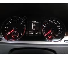 Volkswagen Passat 1.6 TDI 77kW - 17