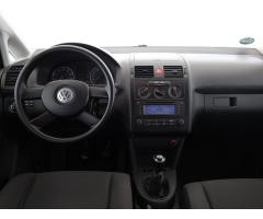 Volkswagen Touran 1.6 FSI 85kW - 9