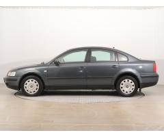 Volkswagen Passat 1.8 T 110kW - 4