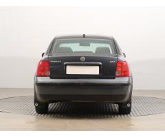 Volkswagen Passat 1.8 T 110kW - 6