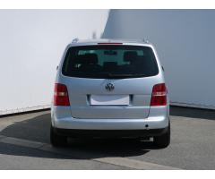 Volkswagen Touran 1.6 FSI 85kW - 6