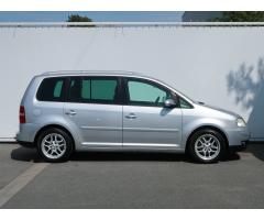 Volkswagen Touran 1.6 FSI 85kW - 8