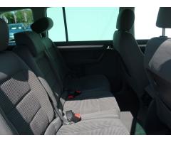 Volkswagen Touran 1.6 FSI 85kW - 13