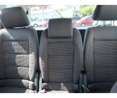 Volkswagen Touran 1.6 FSI 85kW - 14