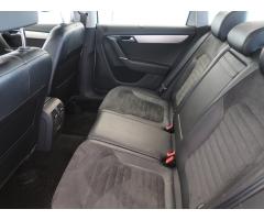 Volkswagen Passat 2.0 TDI 130kW - 15