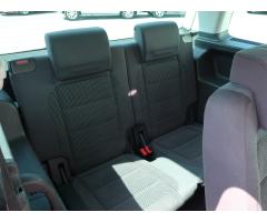 Volkswagen Touran 1.6 FSI 85kW - 22