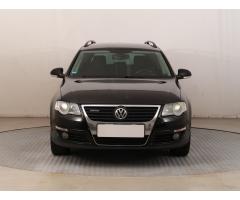 Volkswagen Passat 2.0 TDI 105kW - 2