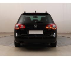 Volkswagen Passat 2.0 TDI 105kW - 6