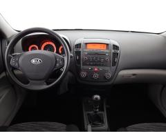 Kia Cee`d 1.4 CVVT 80kW - 9