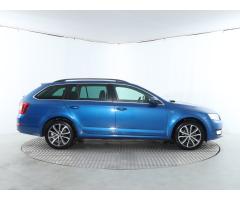 Škoda Octavia 2.0 TDI 110kW - 8