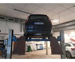 Ford C-MAX 1.8 92kW - 19