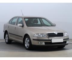 ŠKODA SUPERB COMBI 2.0TDI 140 LAURIN&K 4X4 DSG 7ST