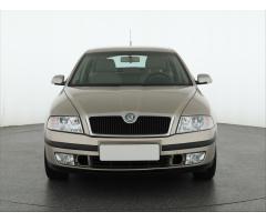 ŠKODA SUPERB COMBI 2.0TDI 140 LAURIN&K 4X4 DSG 7ST