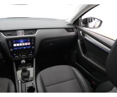 Škoda Octavia 2.0 TDI 110kW - 11