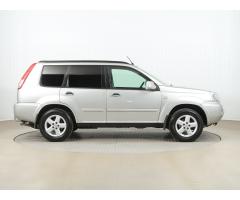 Nissan X-Trail 2.5 121kW - 8