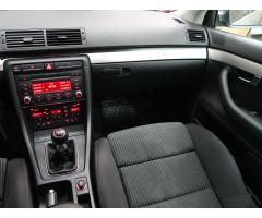 Audi A4 2.0 TDI 103kW - 11