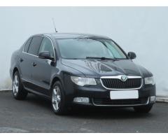 ŠKODA SUPERB COMBI 2.0TDI 140 LAURIN&K 4X4 DSG 7ST