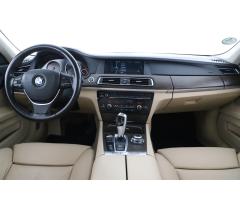 BMW Řada 7 740d xDrive 225kW - 9