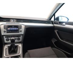 Volkswagen Passat 2.0 TDI 110kW - 11