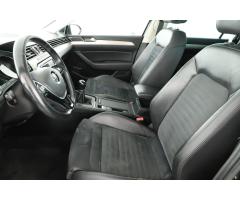 Volkswagen Passat 2.0 TDI 140kW - 13