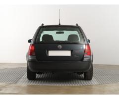 Volkswagen Golf 1.9 TDI 85kW - 6