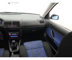 Volkswagen Golf 1.9 TDI 85kW - 11