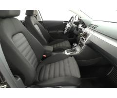 Volkswagen Passat 2.0 TDI 125kW - 8